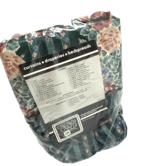 Crown Crafts Vintage 80s Balloon Valance Curtain